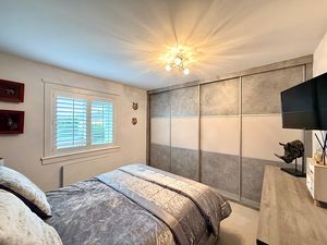 Photo 10- click for photo gallery